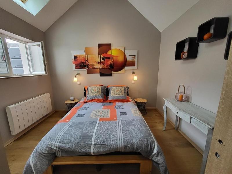 Вілла Le Dionysien *** Saint-Denis-de l'Hotel Екстер'єр фото